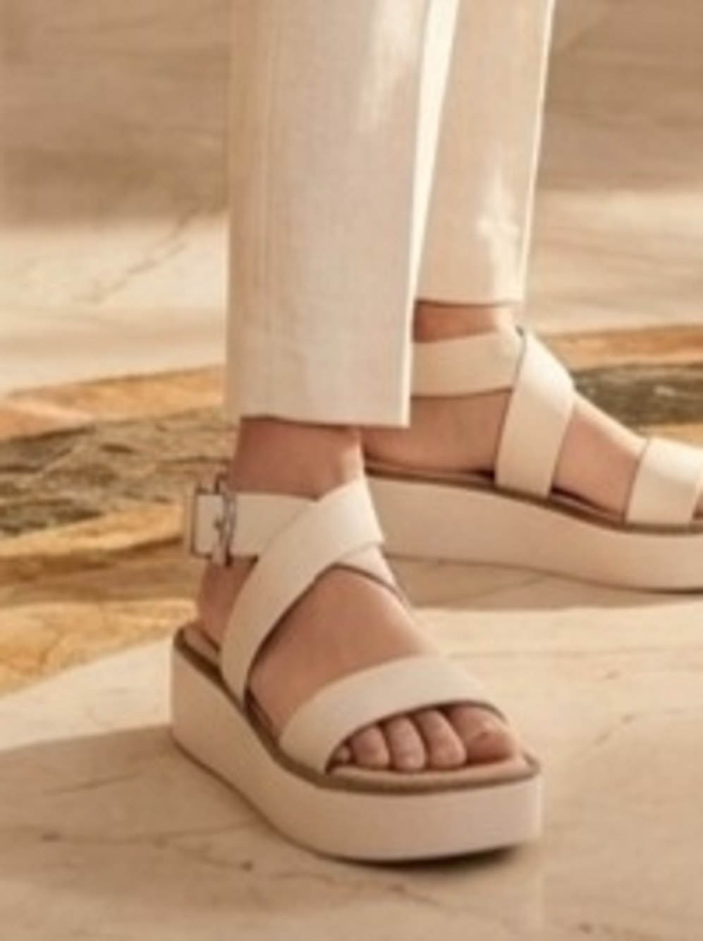 Journee Collection Cream Cross-Strap Platform Sandals Size:8 - Picture 6 of 11